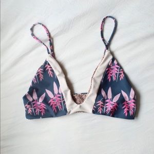 SOLD!!! Acacia Heliconia